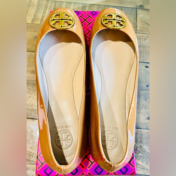 Tory Burch Chelsea Ballet Flats - Patent Leather - Picture 2 of 5